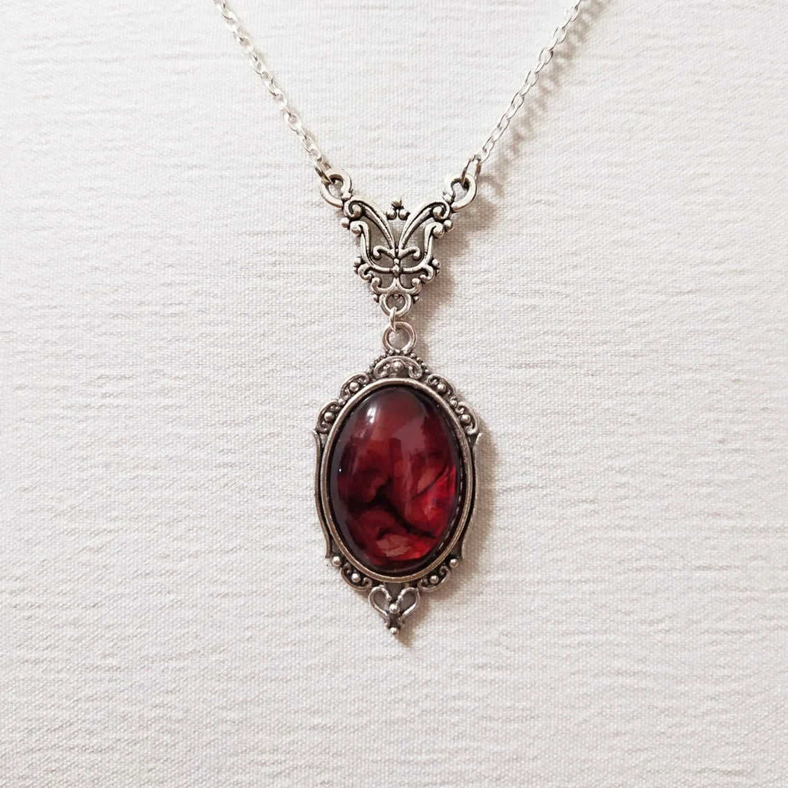 Vampire -Necklace