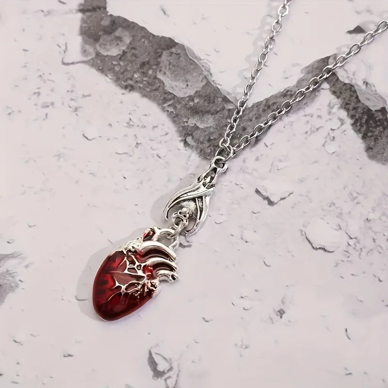 Bleeding heart -Necklace