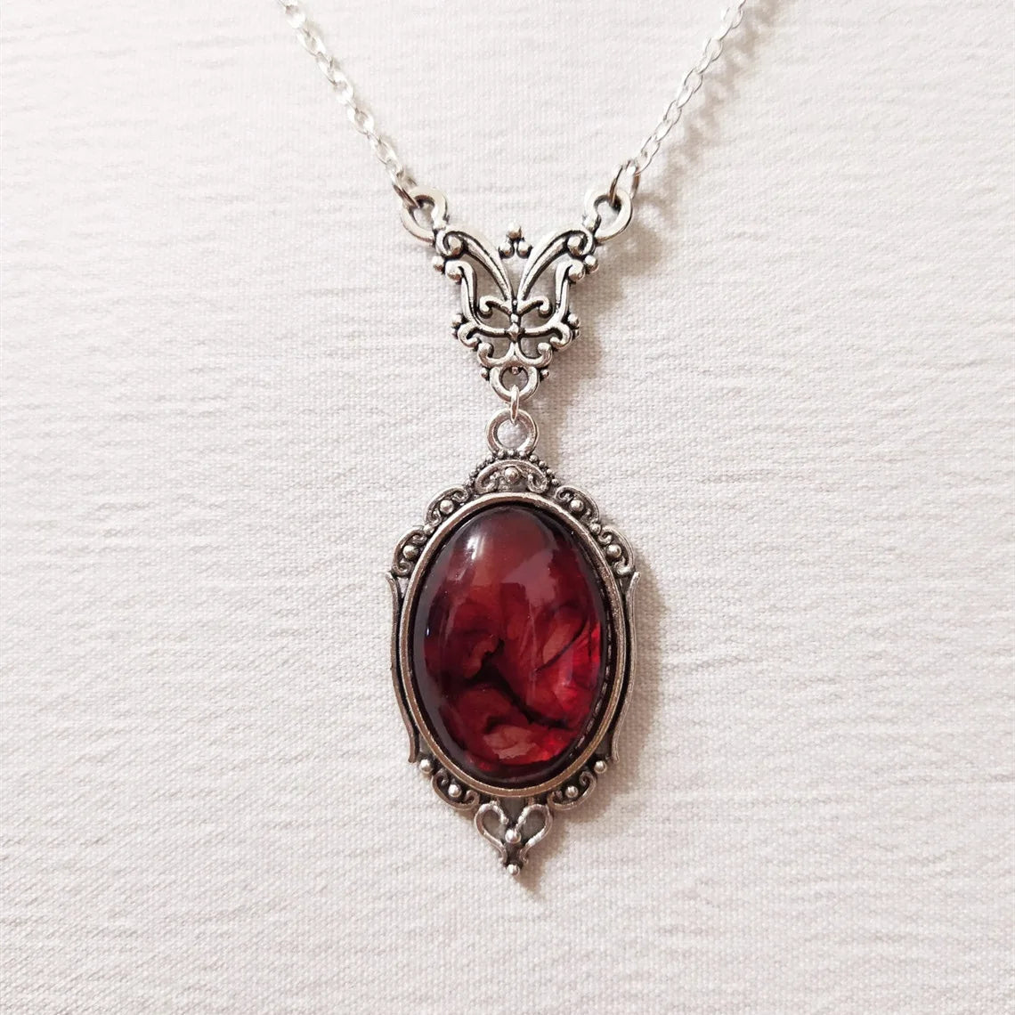 Vampire -Necklace