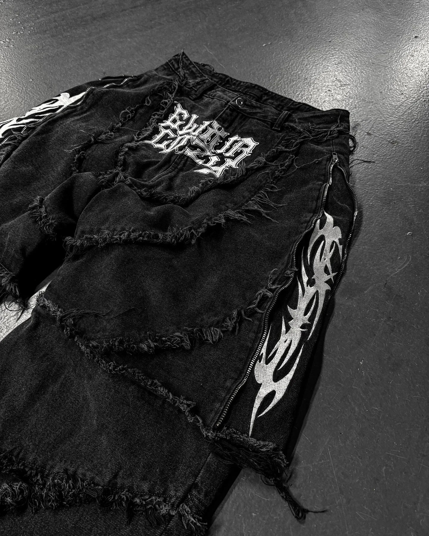 Black Denim - Baggy Jeans