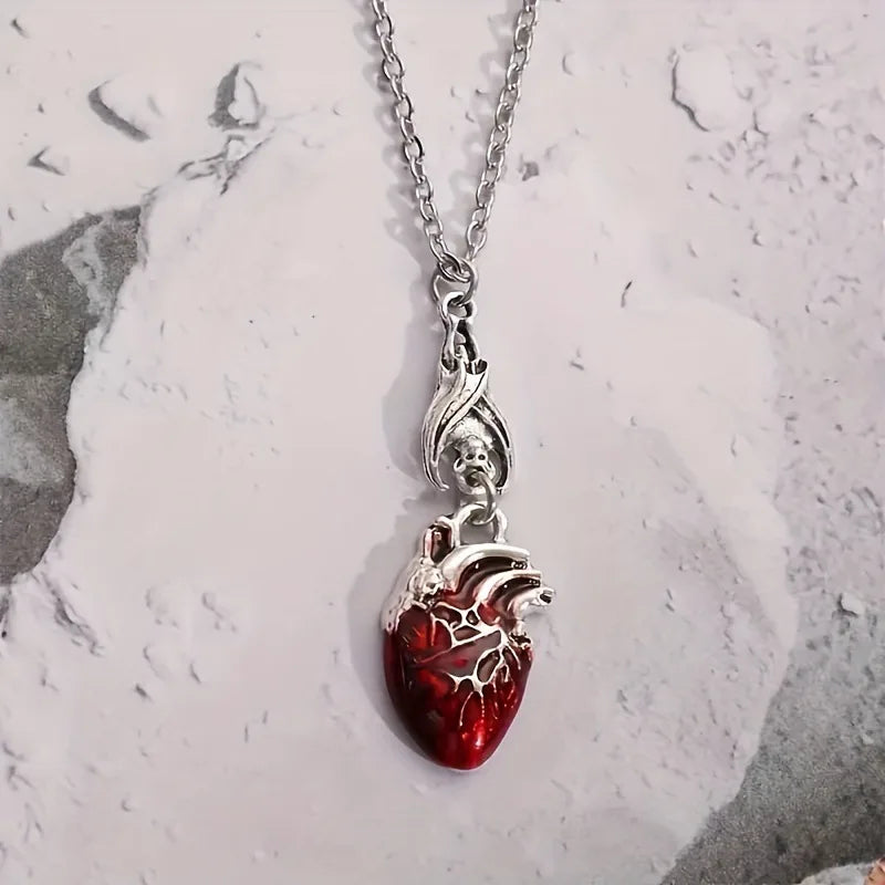 Bleeding heart -Necklace